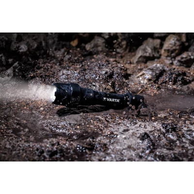 VARTA INDESTRUCTIBLE F20 PRO ELEMLÁMPA + 2X AA - 18711